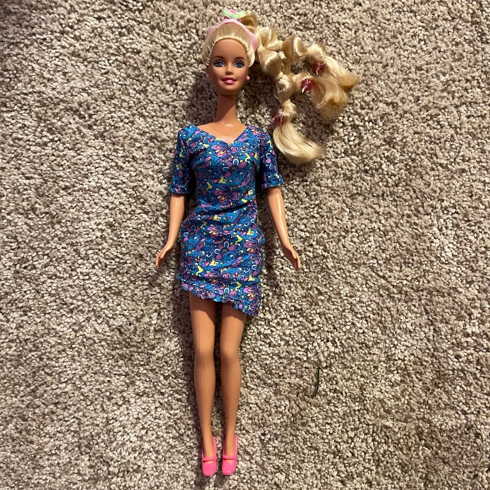 Barbie with adjustable hair